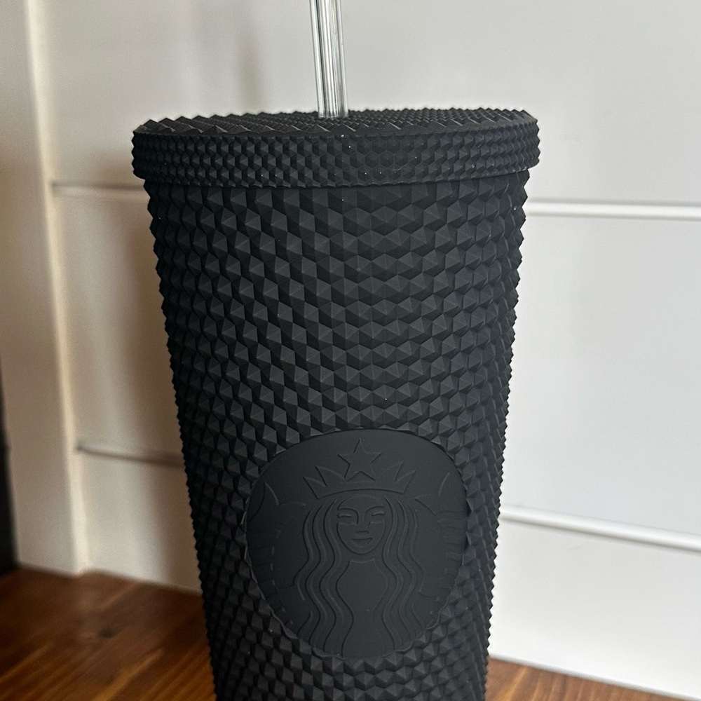 Starbucks Matte Black Tumbler with Straw 24 oz
